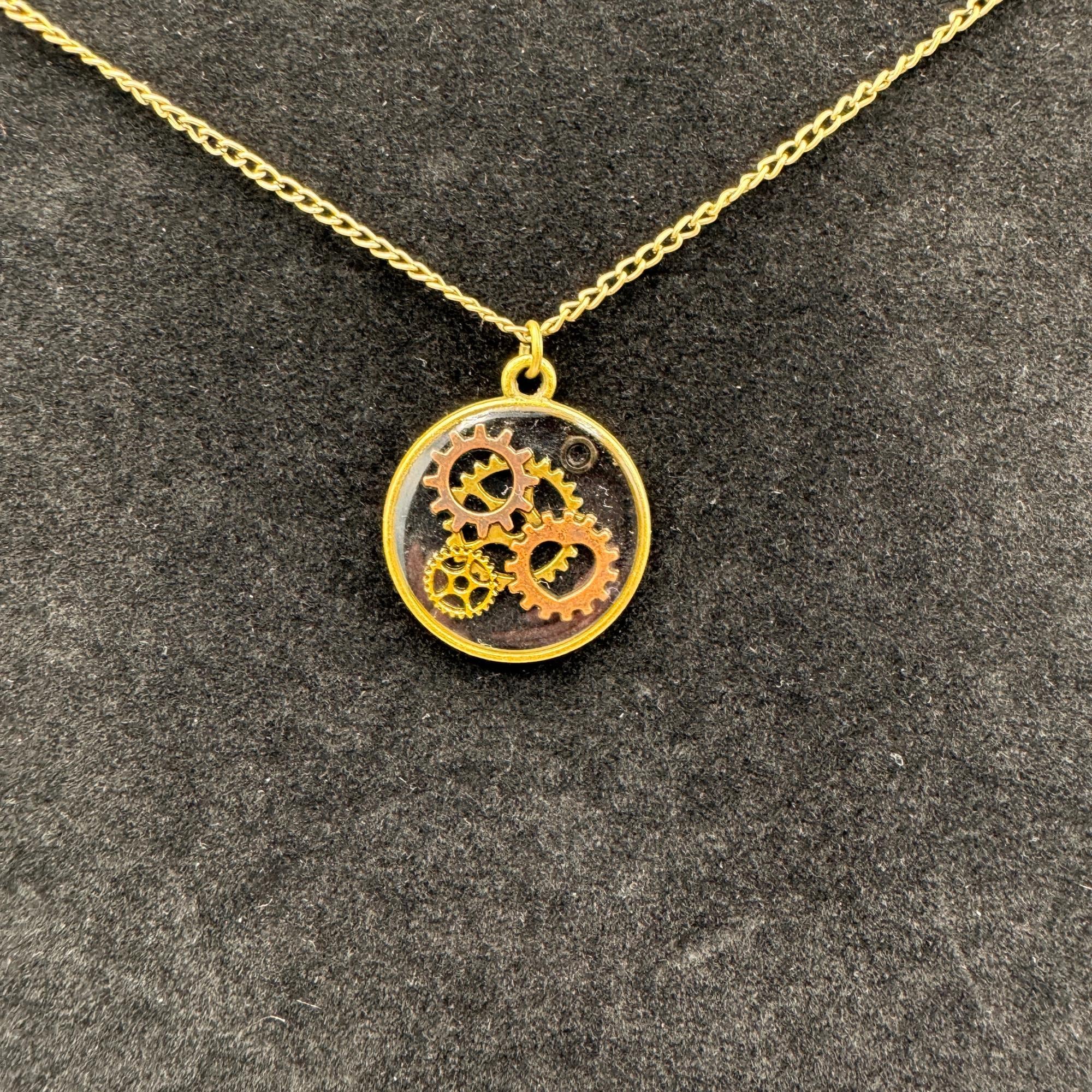 ネックレス STEAMPUNK Handmade necklace EnginearringDesigns | Gear Steampunk Handmade Brass and Resin