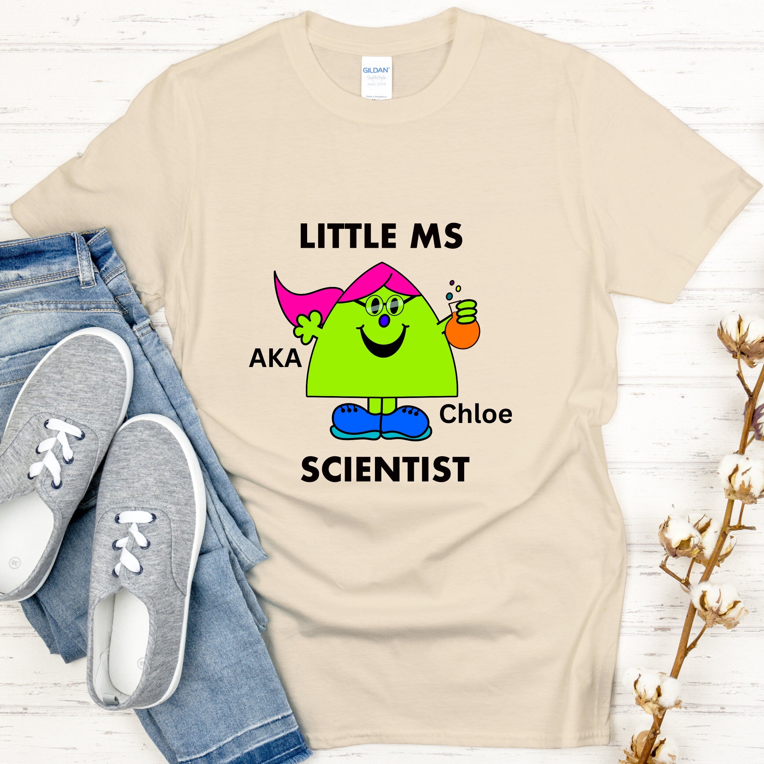 Personalised Ms Scientist T-shirt. Relaxed fit Women in Science Top