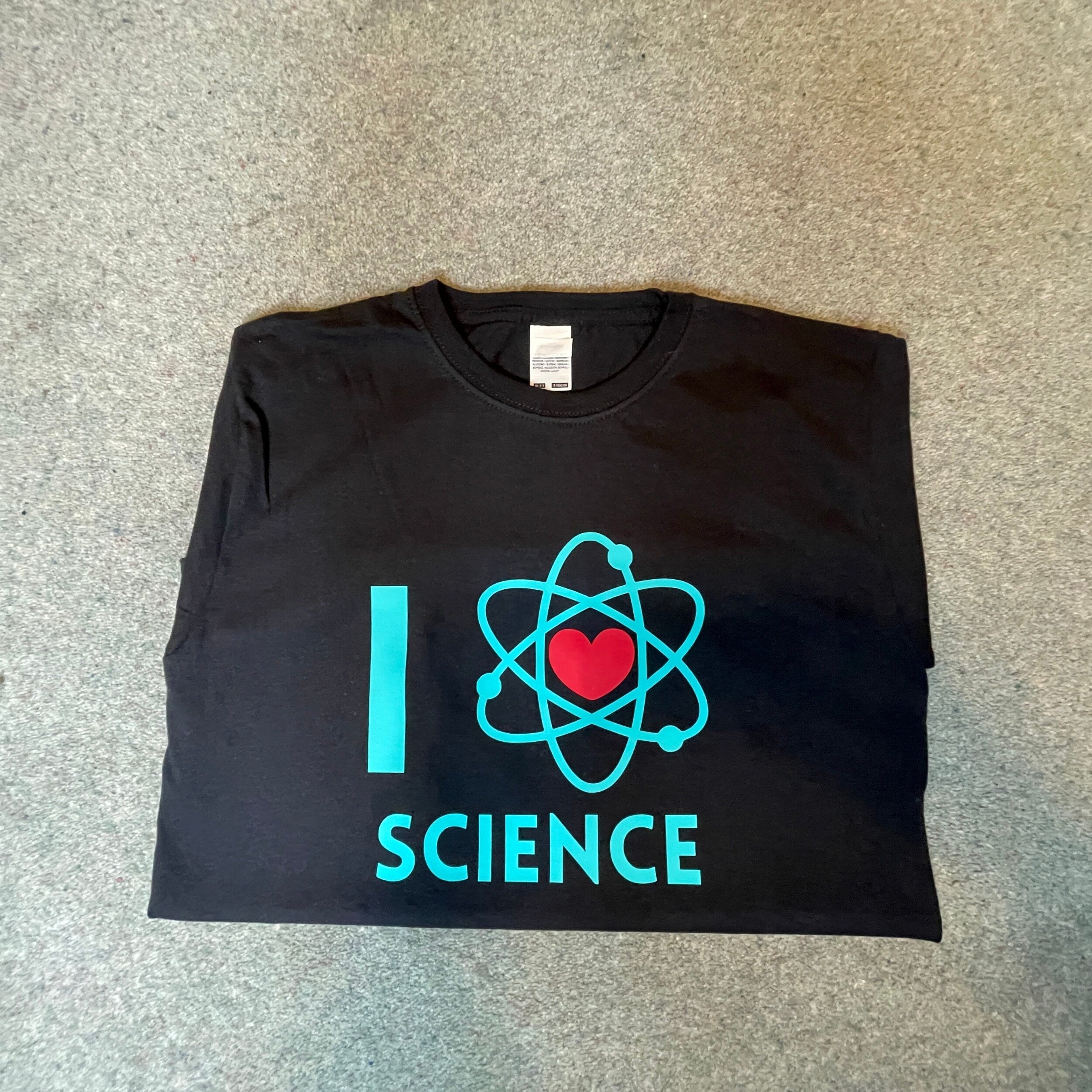 Heart Love Science kids T-Shirt! Geeky Top for your Young Scientist